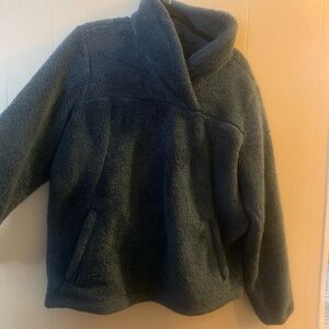 The North Face women’s fleece blue pullover XL